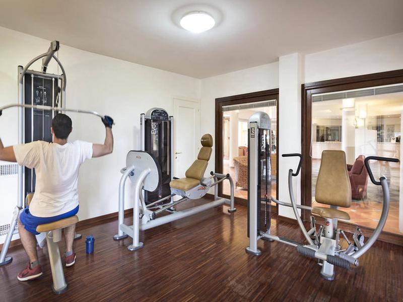 EAD26C60BAC55D00C44B7F7299159FB9