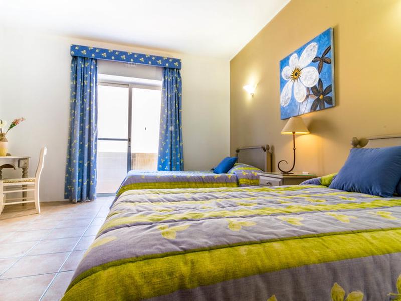 DAA8437A4ED7A6D0C31D8BD45858AD27