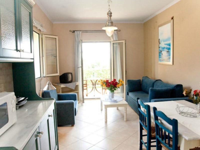 32E6B453FF3F84711FEF045A028FCA64