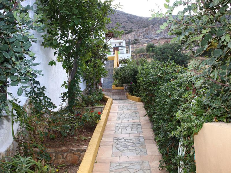 17AD4AD914B48B8AB14EA72ACDC9AD24