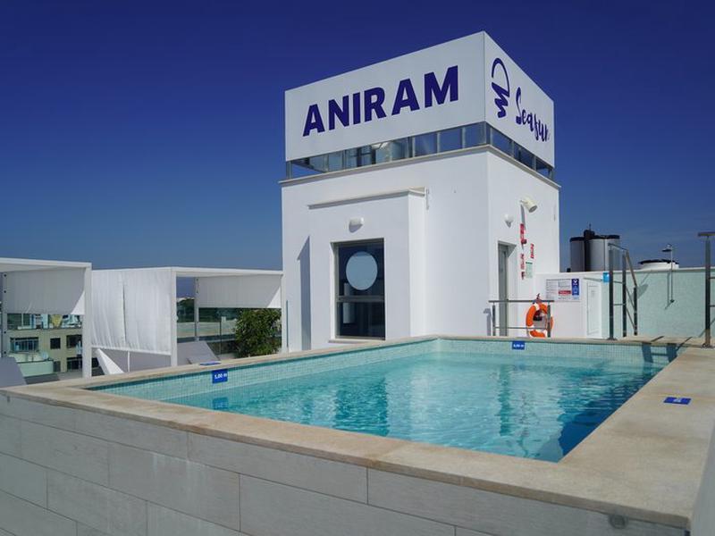 8D4DDCD51F9A7F4FE4DC23D9D8E0A33A