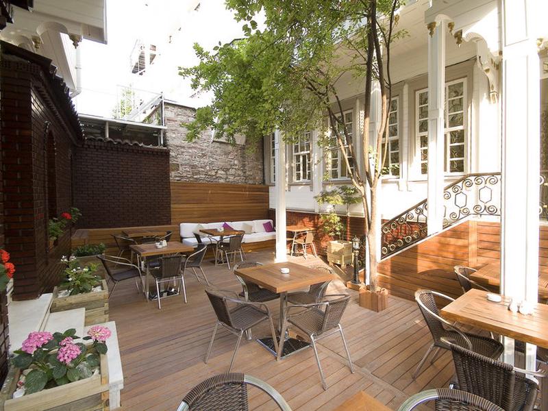 2F79EB1AF0E350144376F3FC46DF6811