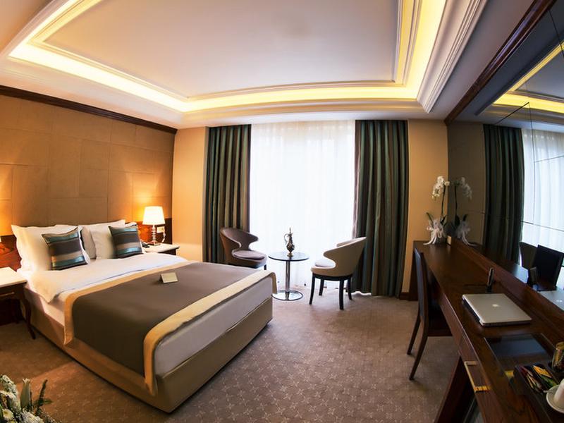 FF7267E60FA3DDE4A1B215A6627CA147