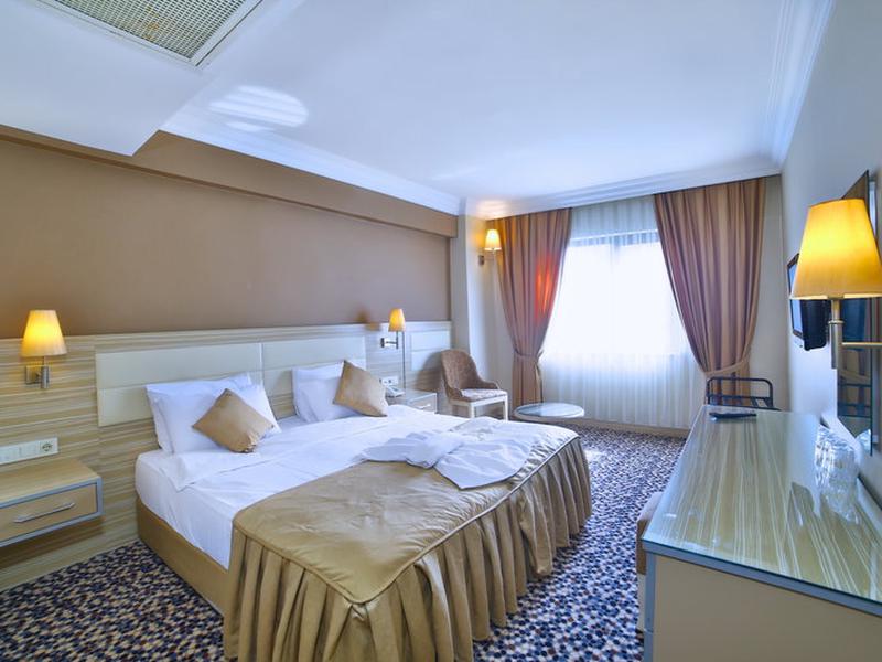 CE236CA5BBC8BC40E0001CDE09379848