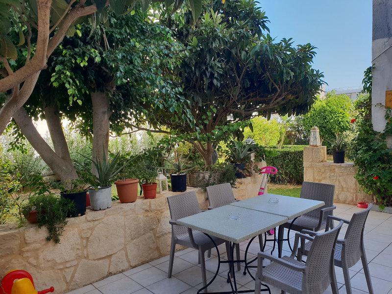 DF9B2EB26A2D5236C14958569DCAFC42