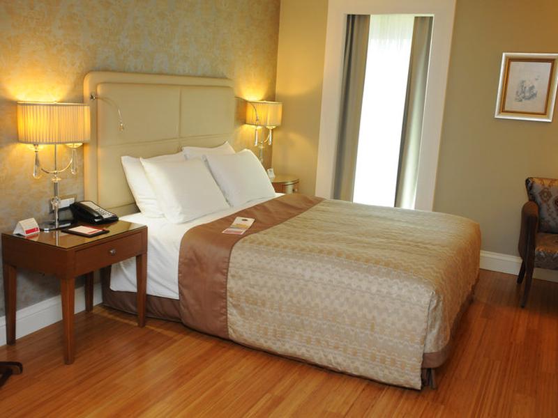 FAFA5FB8E48C5A0FDB04D4F42C09ADBD