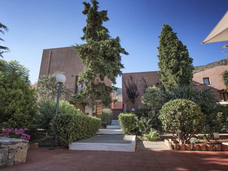 09D2542B4F527096B0F58D55BF7E85A6