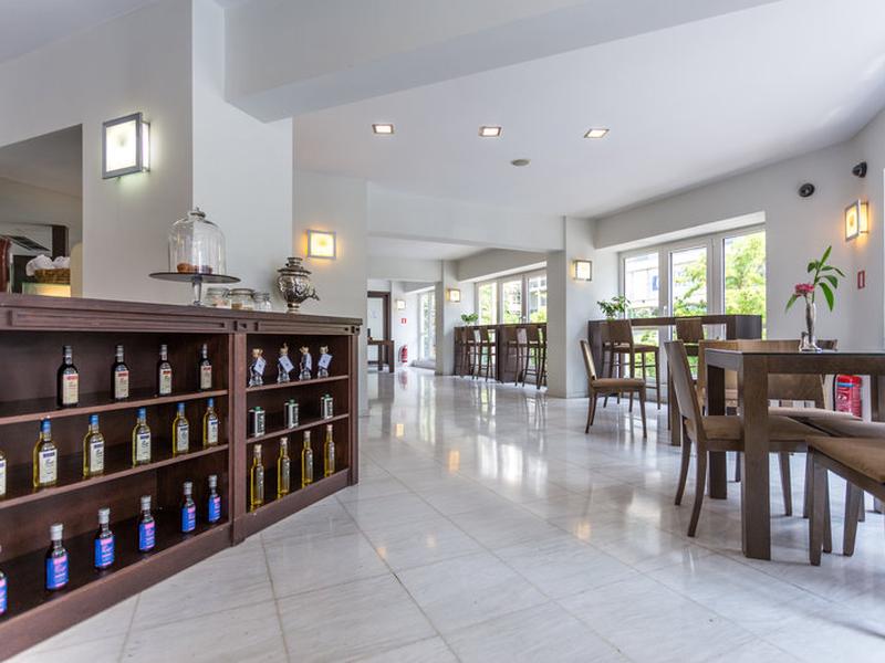 06D94D395A2C1C03C6C59E40A51D40B2