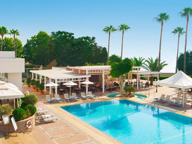 83898C085FE585209ED3F6F0229D3883