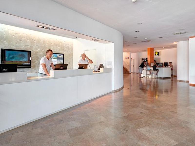 FA5F077F2FDDFF90DB297D3B6A85653D