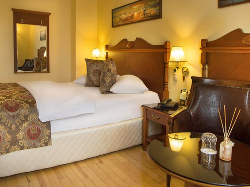 947728B31C5A54ED55E9D8CE5B15E123