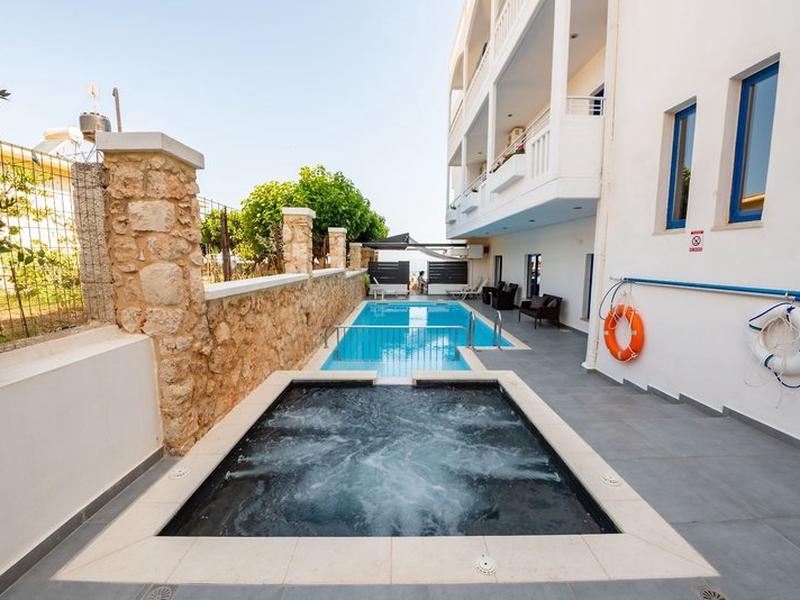 CB51E33637B9D71F1323C599BCFBC641