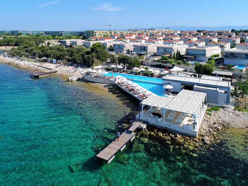 35F075B5865B3A20249C5DF6F144991A