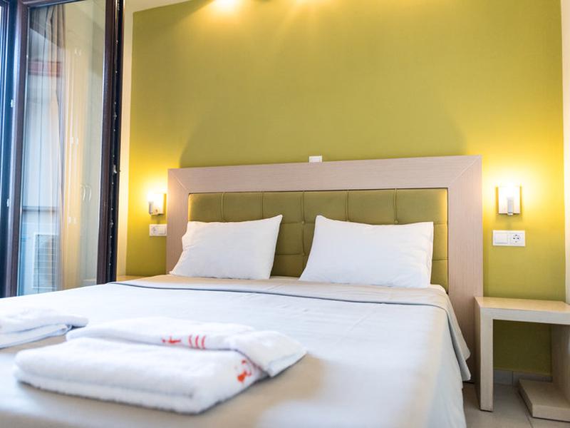 9964545E37FD0E6117301F9D3D623D59