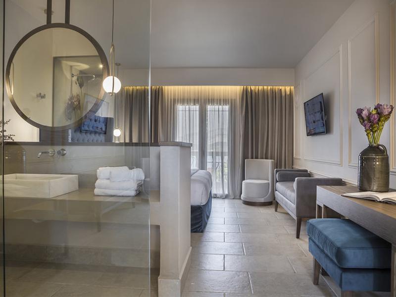 F97D0B60CF04F09CBCD3DE73FE2D7352