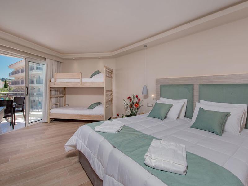 6134A057C212094AFD35C29E49C81C49