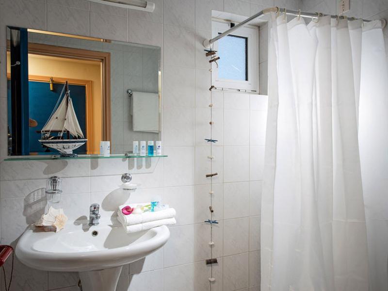 0DE7CA5A88570327BE8823A4EB04ED77