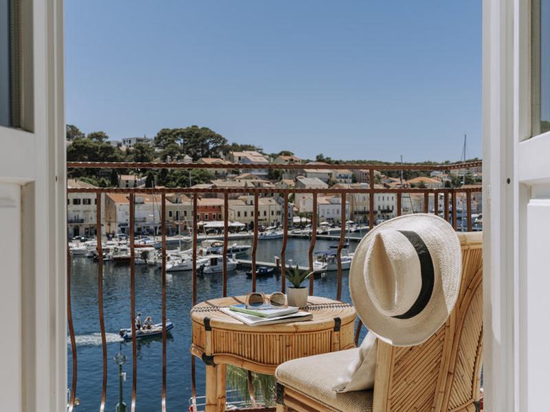 AC7606A4A9BB08AB9451CFB1621D5F6A