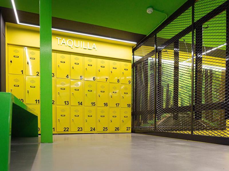 4E12890EE210C8C9E5DBF7578372443F