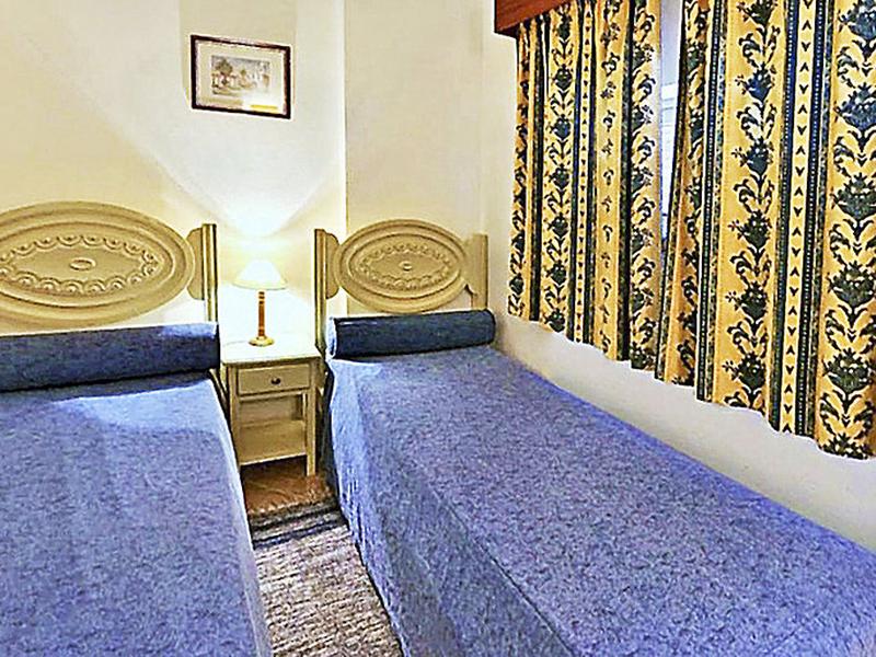 E429F0F49FF8C18ABE432A57C8D90C3D