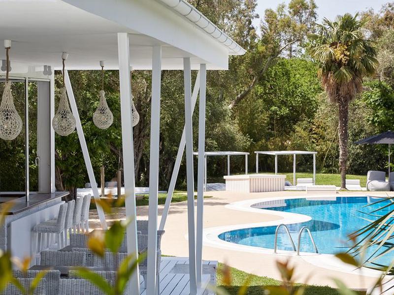 FCEB9BF05B42A51F73CEF7A74A6E4EA9