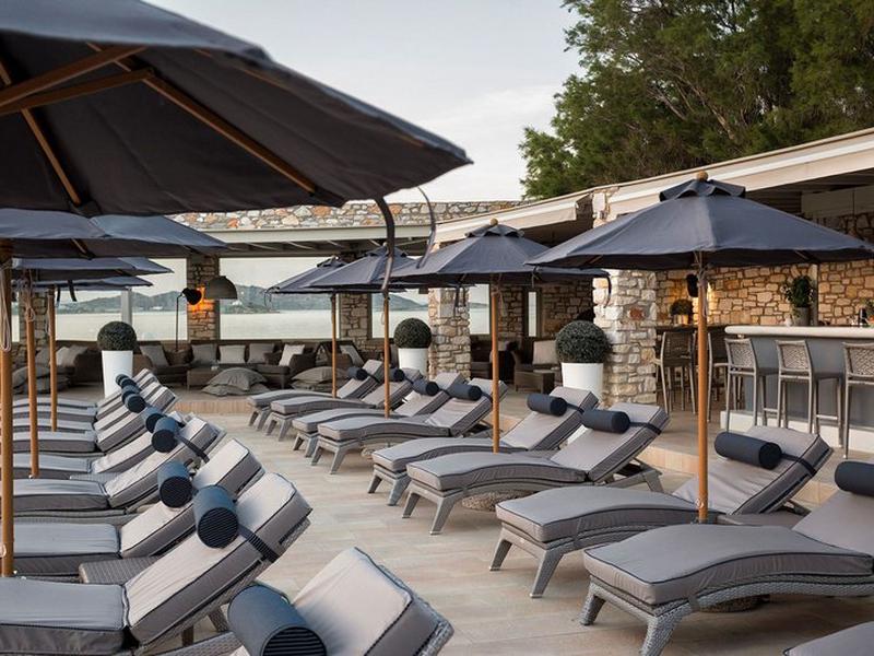 C3E51B40BE84618903844B5E6C92B913