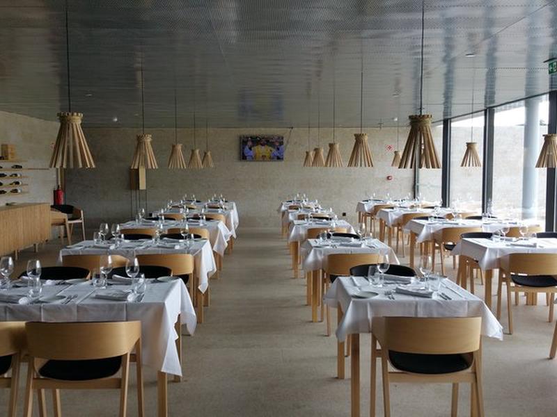 F0B5835B0AE16D3E2CD1E326F528A6A3