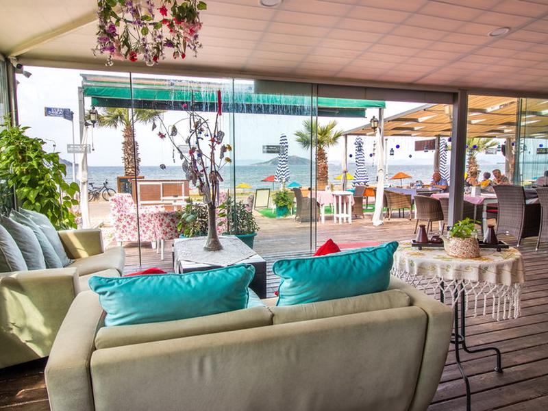 FC7040BF36A84B7C8FD7ACD1E9B591A1