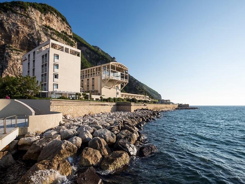 84C5FF57F674061E12703CED8D860BAA