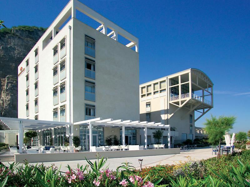 D15FF8AF7E26E2F37EAF10A673A7027C