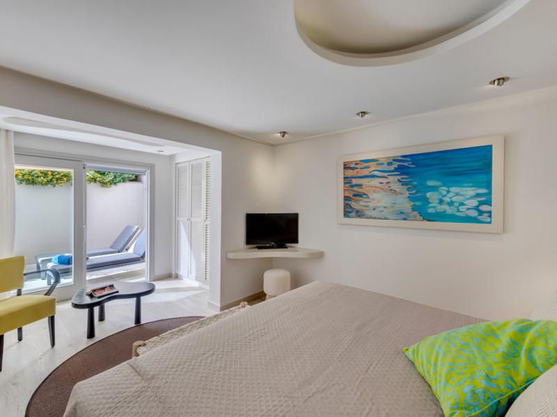 2CE208365173E142BE423740939DDA79