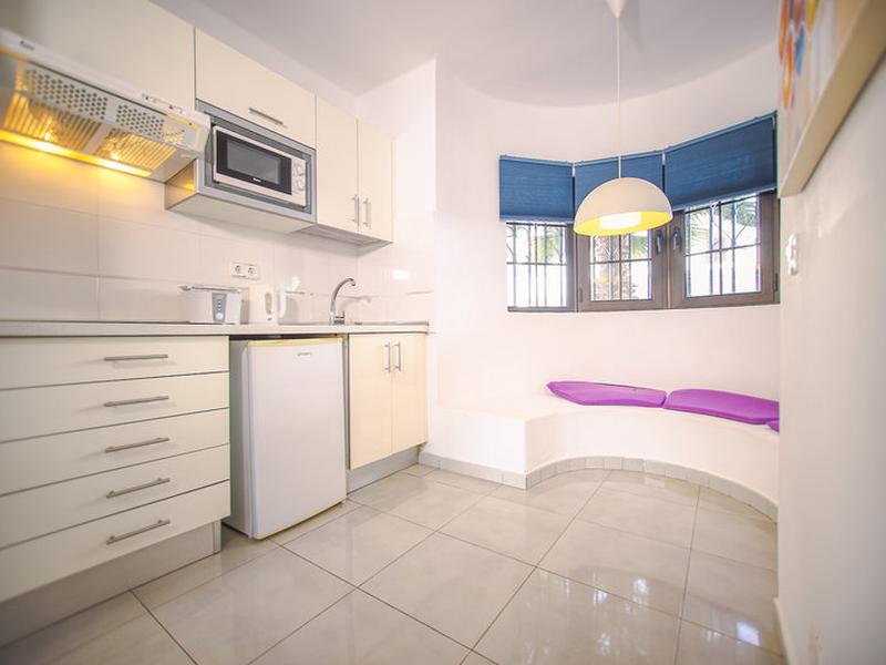 6E4B2B619A8DD7A5B3E89B0D98A14251