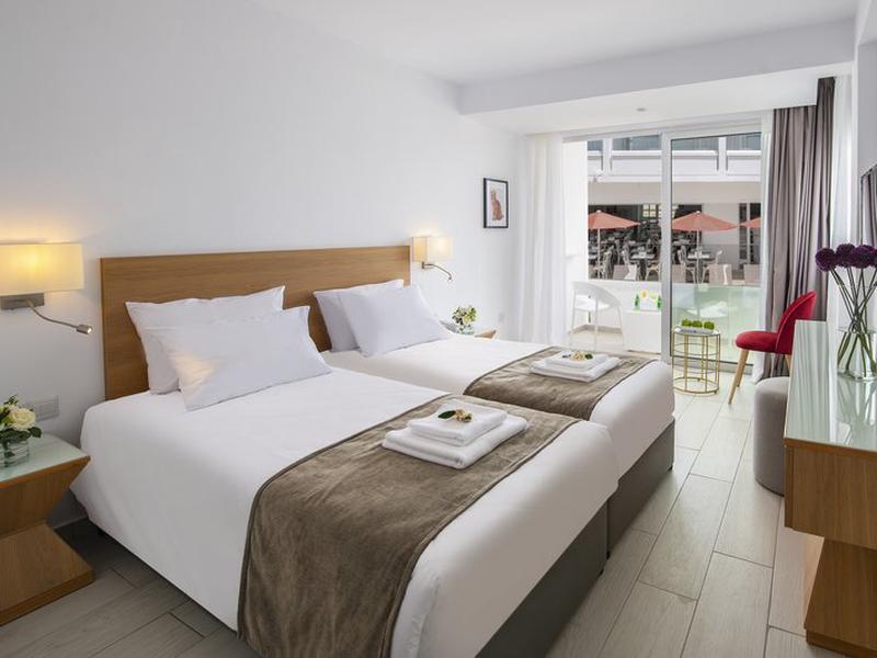 6836751177FFEAF3BA484CAC1BF66114