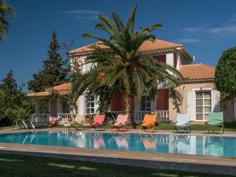 990B0F7E5804DE99D1B1252F04D044FB