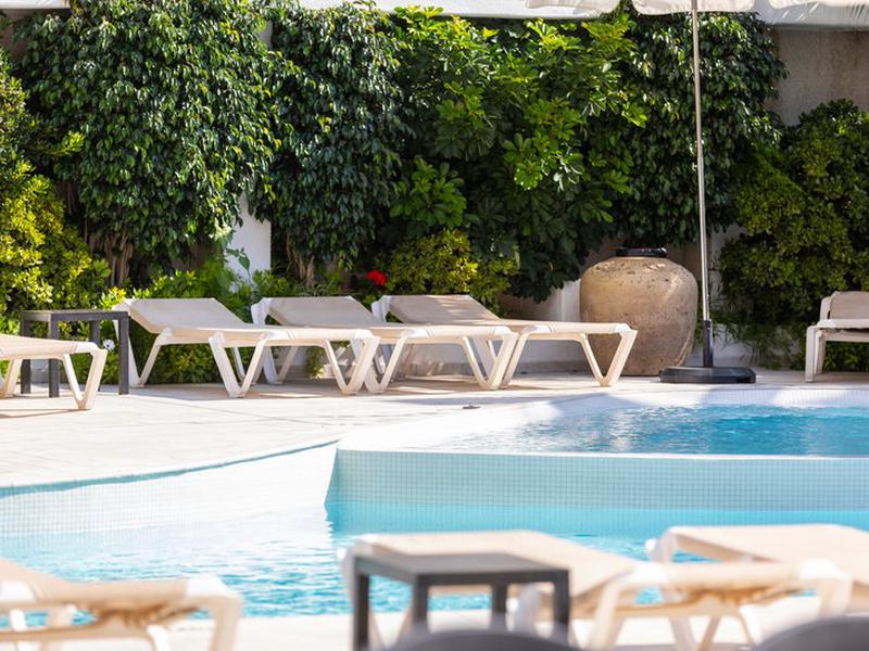 B3CBA99C14EB8897D5B5CA82C06797A4