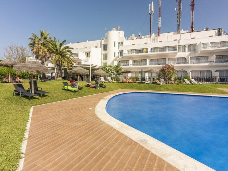 14F0B8FF62642D97E992B378EB68F41B