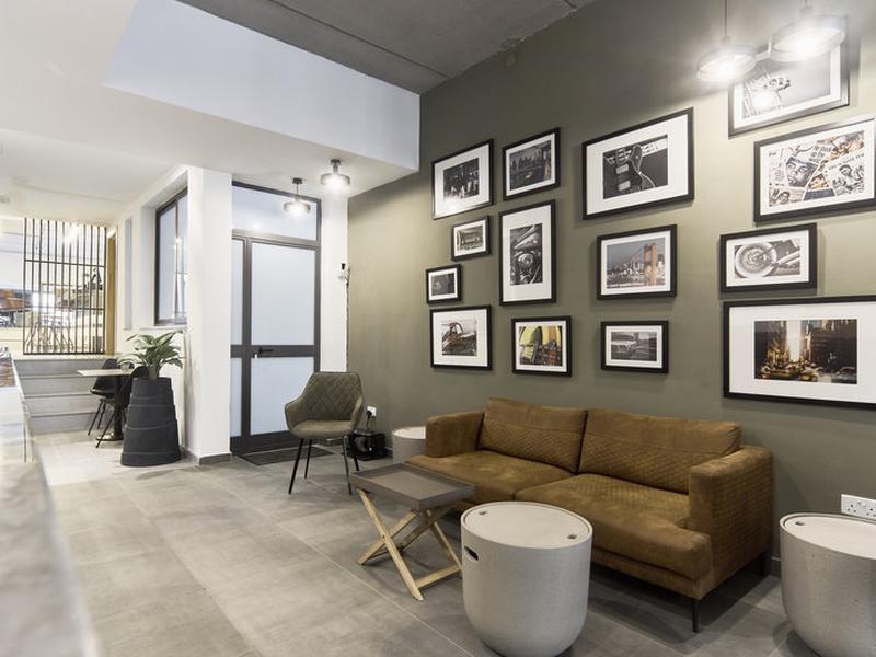 CB0341019F16D4AB58232A1DCADAD54B