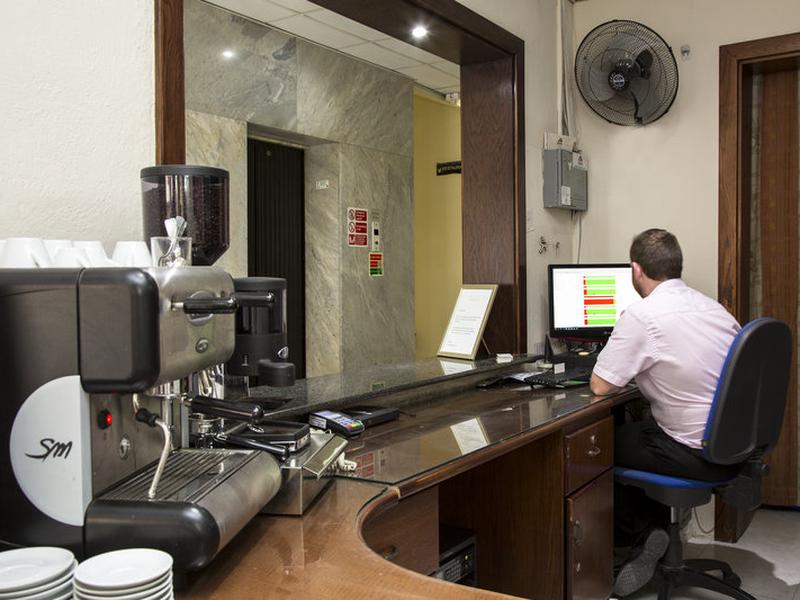 2E76A75A42D22FD768252C6CB3A07E41