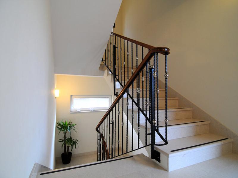 F8352072C85764585480EAF56AE14FE4