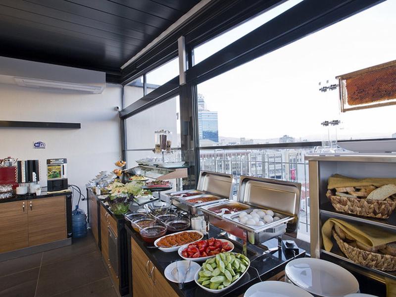 0324509EBF1A7B3AFF589F35294A83ED