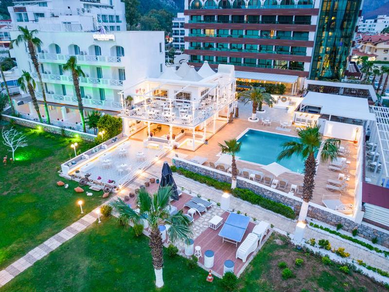 AB54FF5FC0F15A0CB0F5D216888FAFFB