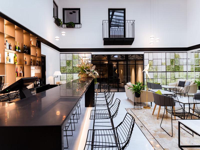 C1E8D698AE9F144042DCC80C0F5E136F