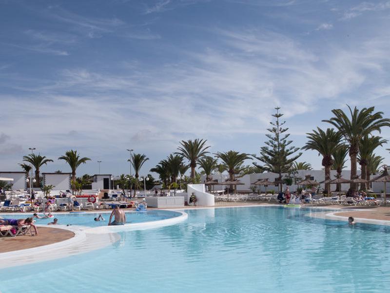 852FFF7E541261F286C3C1014B738E69