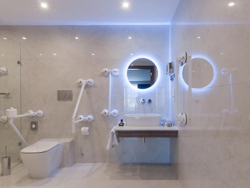 5A2F34AEA89B582C0936BAE86709F001