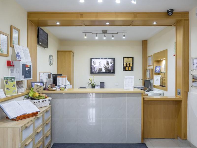 5ED21D06D9F6FD1BEEEEBE94529B19AB