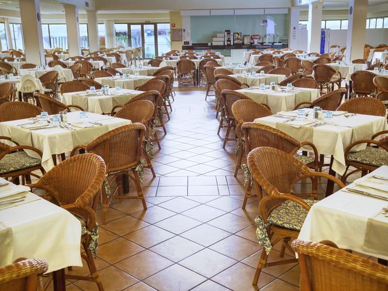 585DF244105413769F28FAF58A43E792