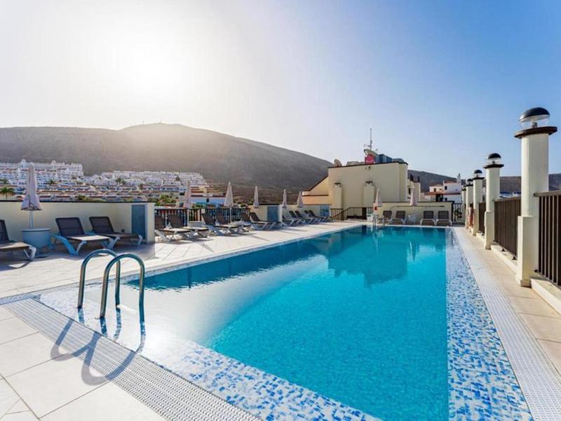 C4150B7B39946BBE2F699DBE8DF43D88