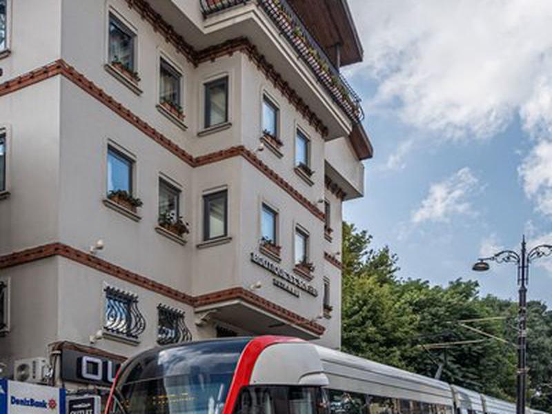 8733AE6E867F13632AAA71906BA90D97