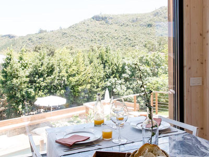 200E02EBB810BA15EB7F5A3881D3EED5