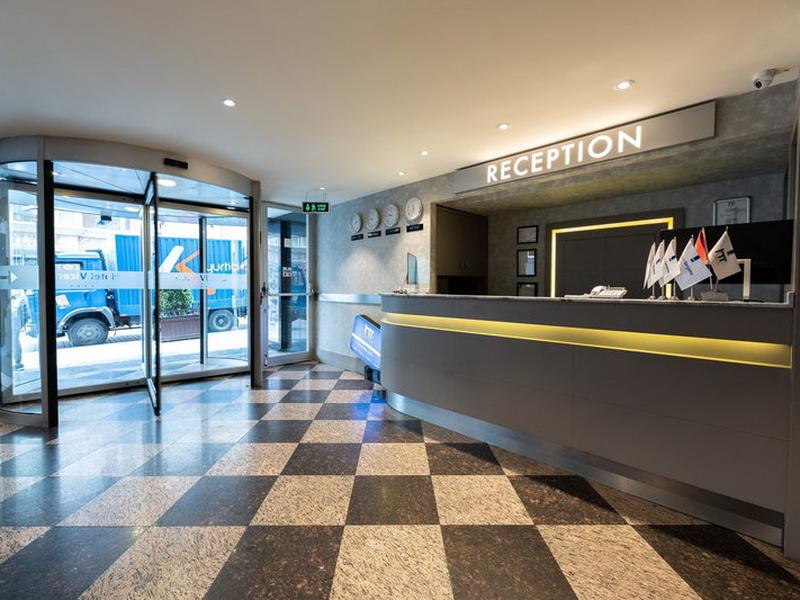 98E635484140D3DB864AA26D067CB62A